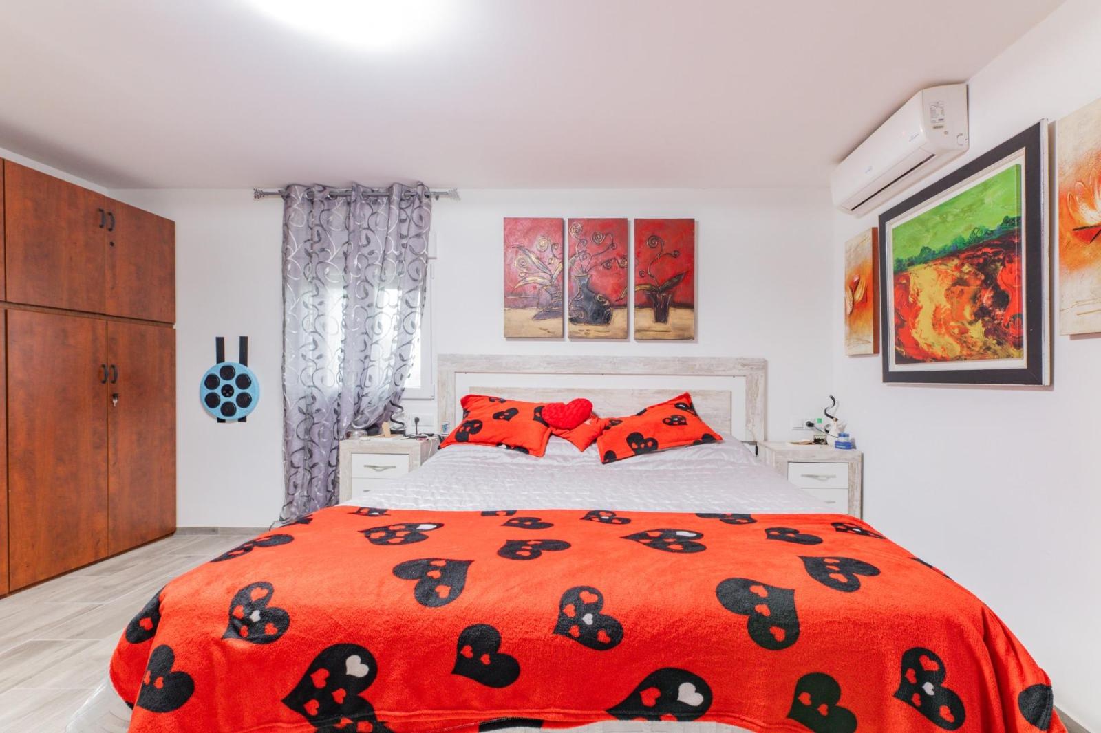 Chalet for Sale in Turís
