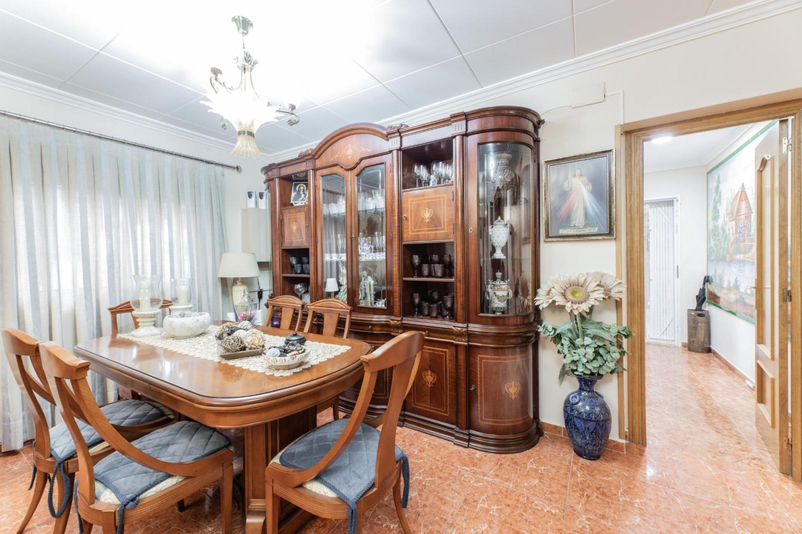 Chalet for Sale in Turís