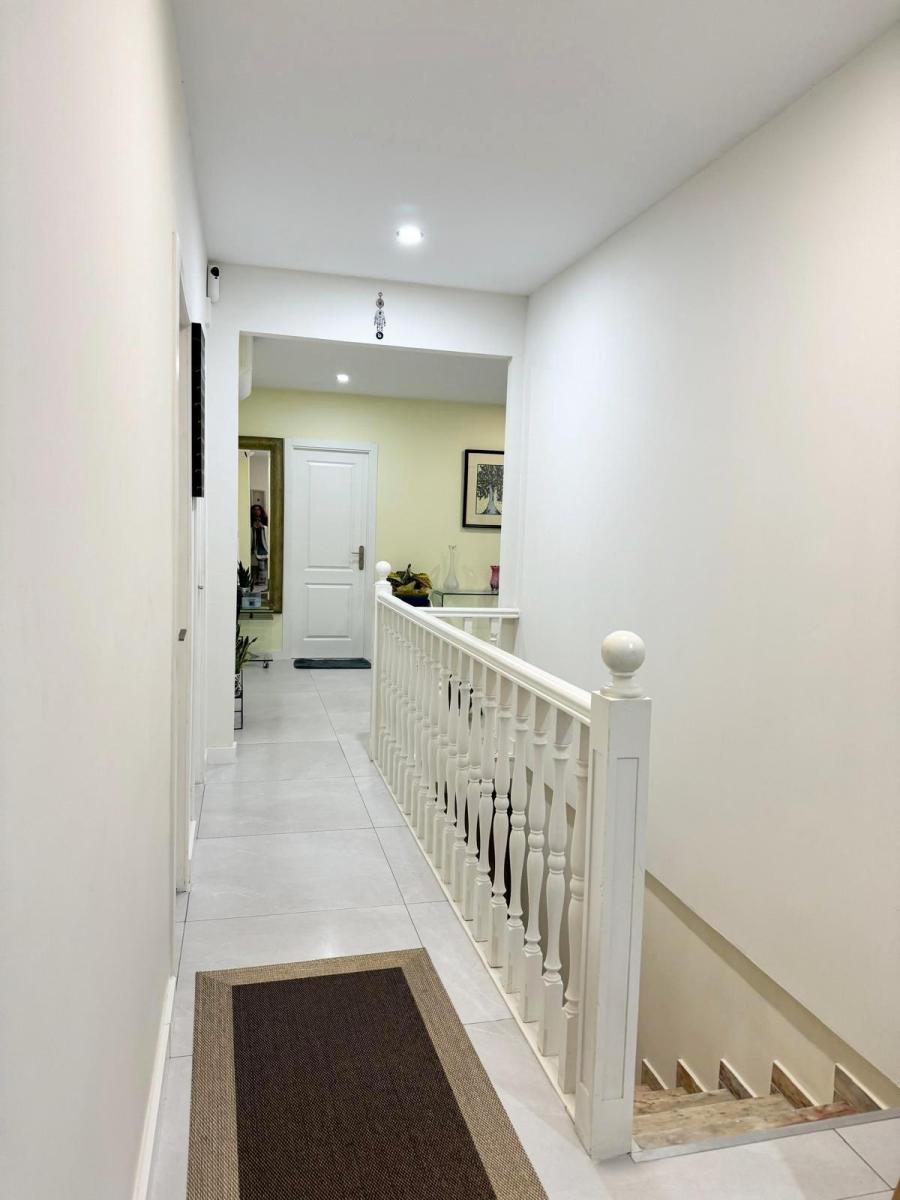 Chalet for Sale in Torrent