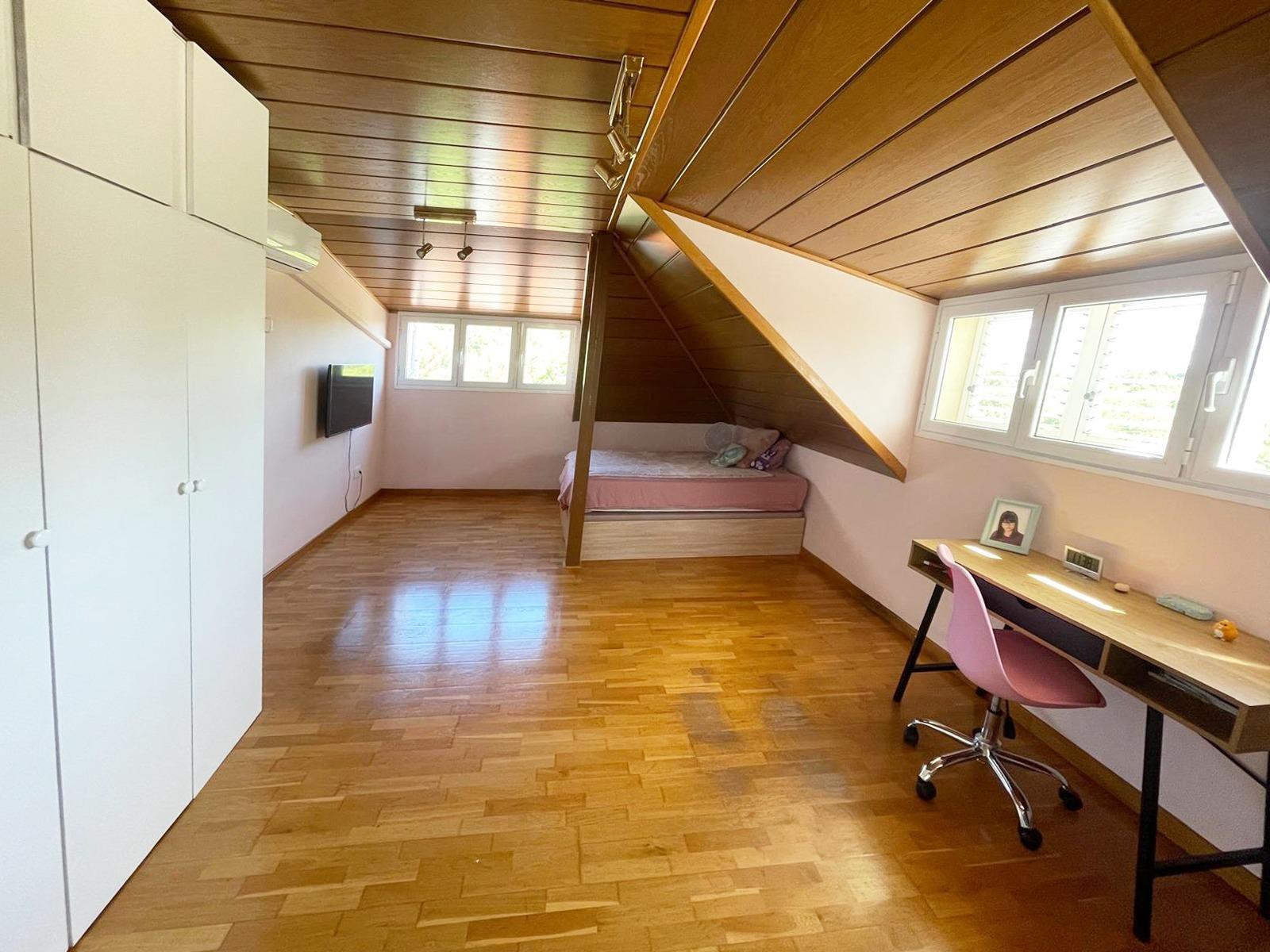 Chalet for Sale in Torrent