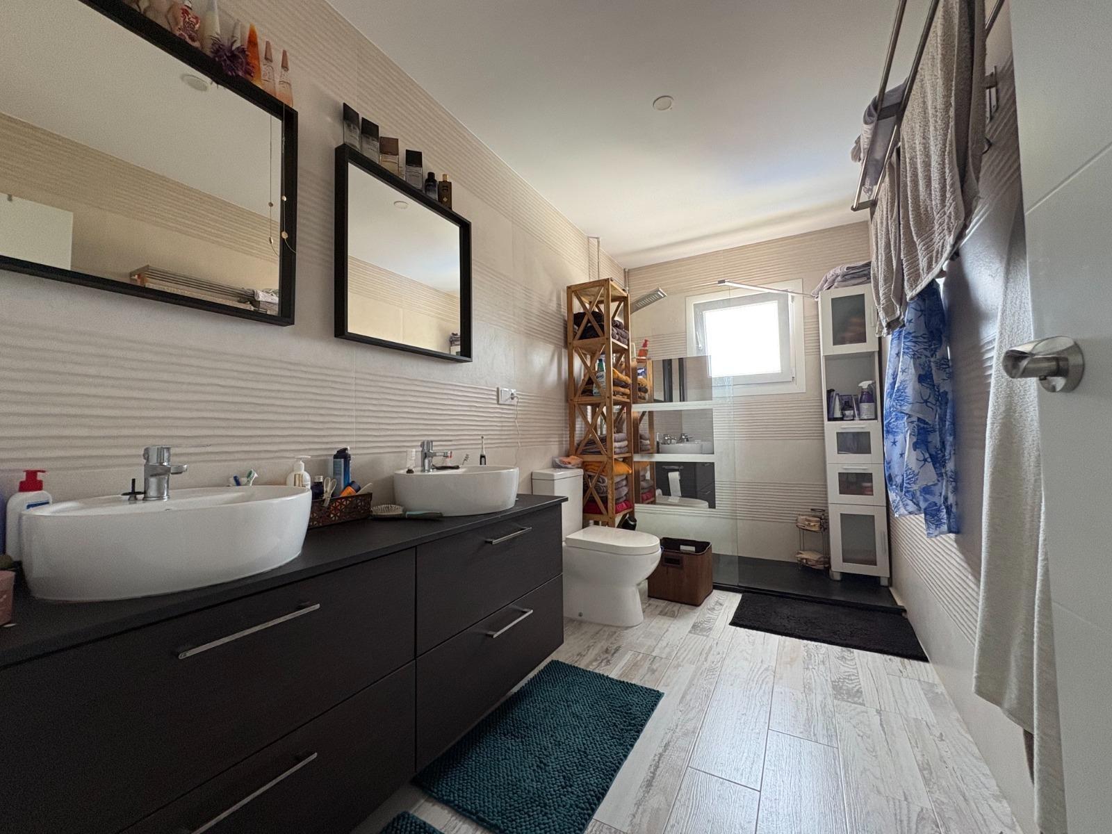 Chalet for Sale in Torrevieja
