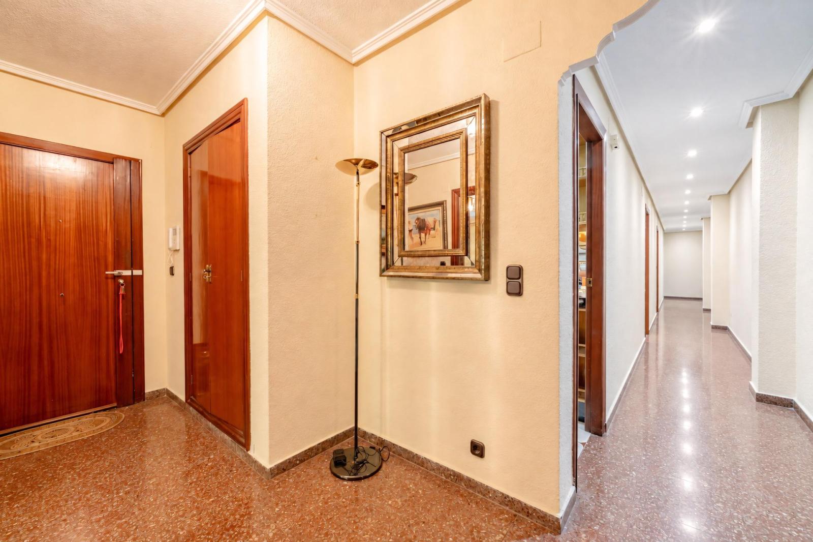 Flat for Sale in Valencia