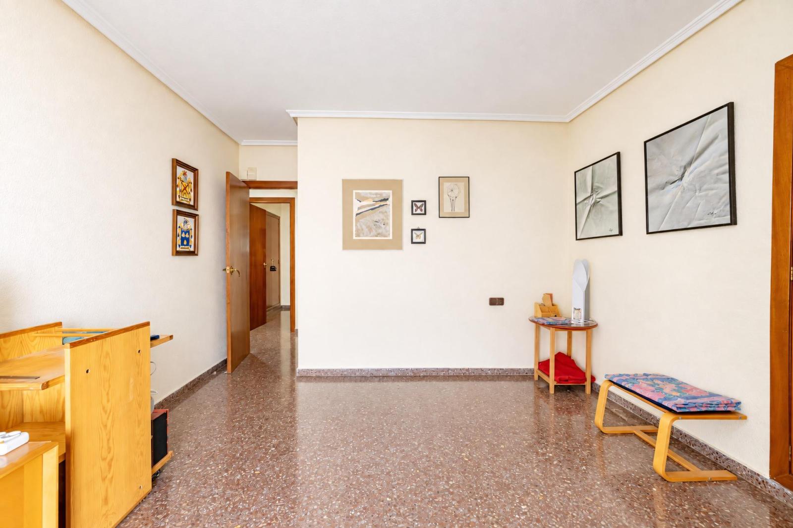 Flat for Sale in Valencia