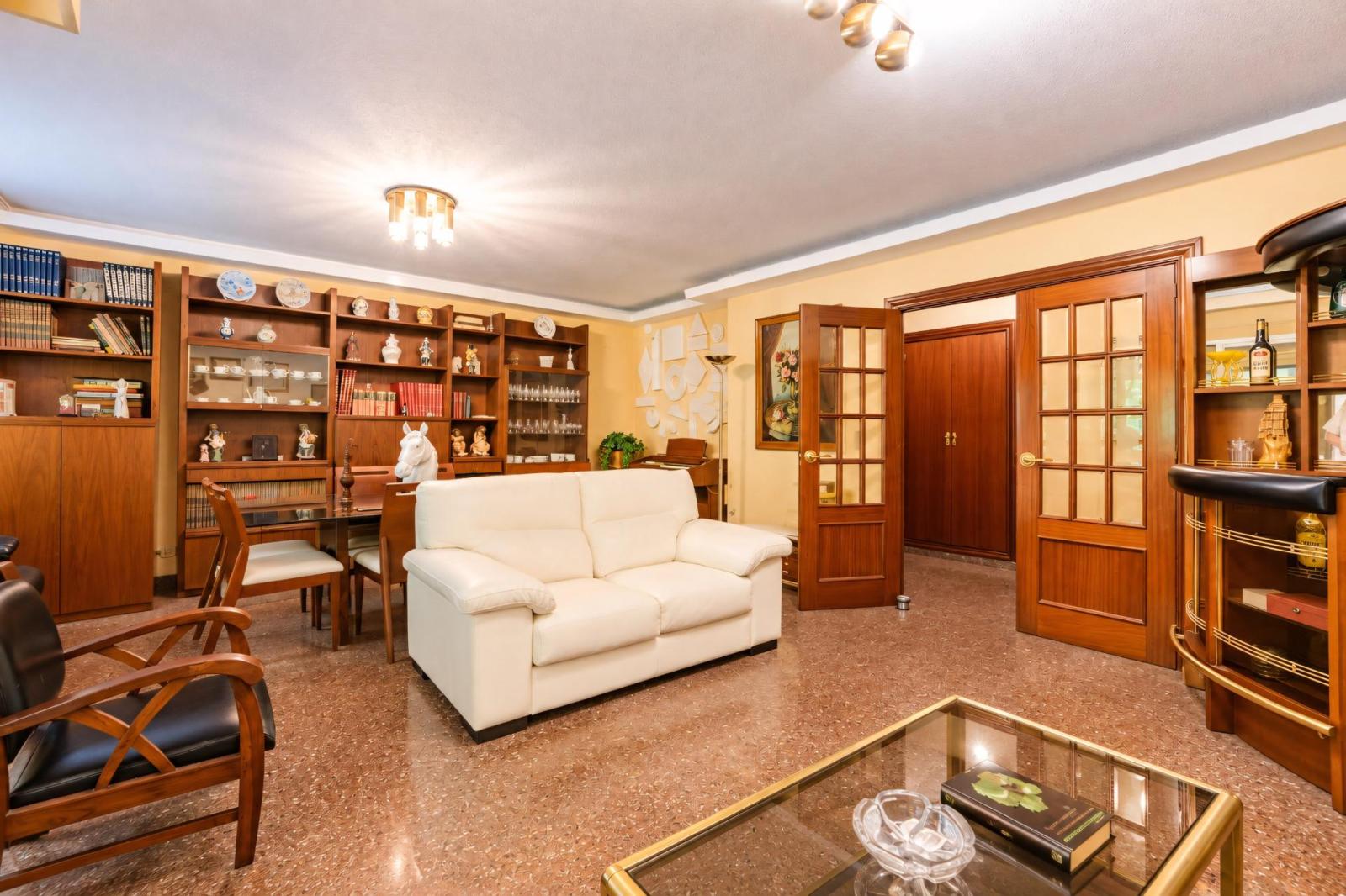 Flat for Sale in Valencia