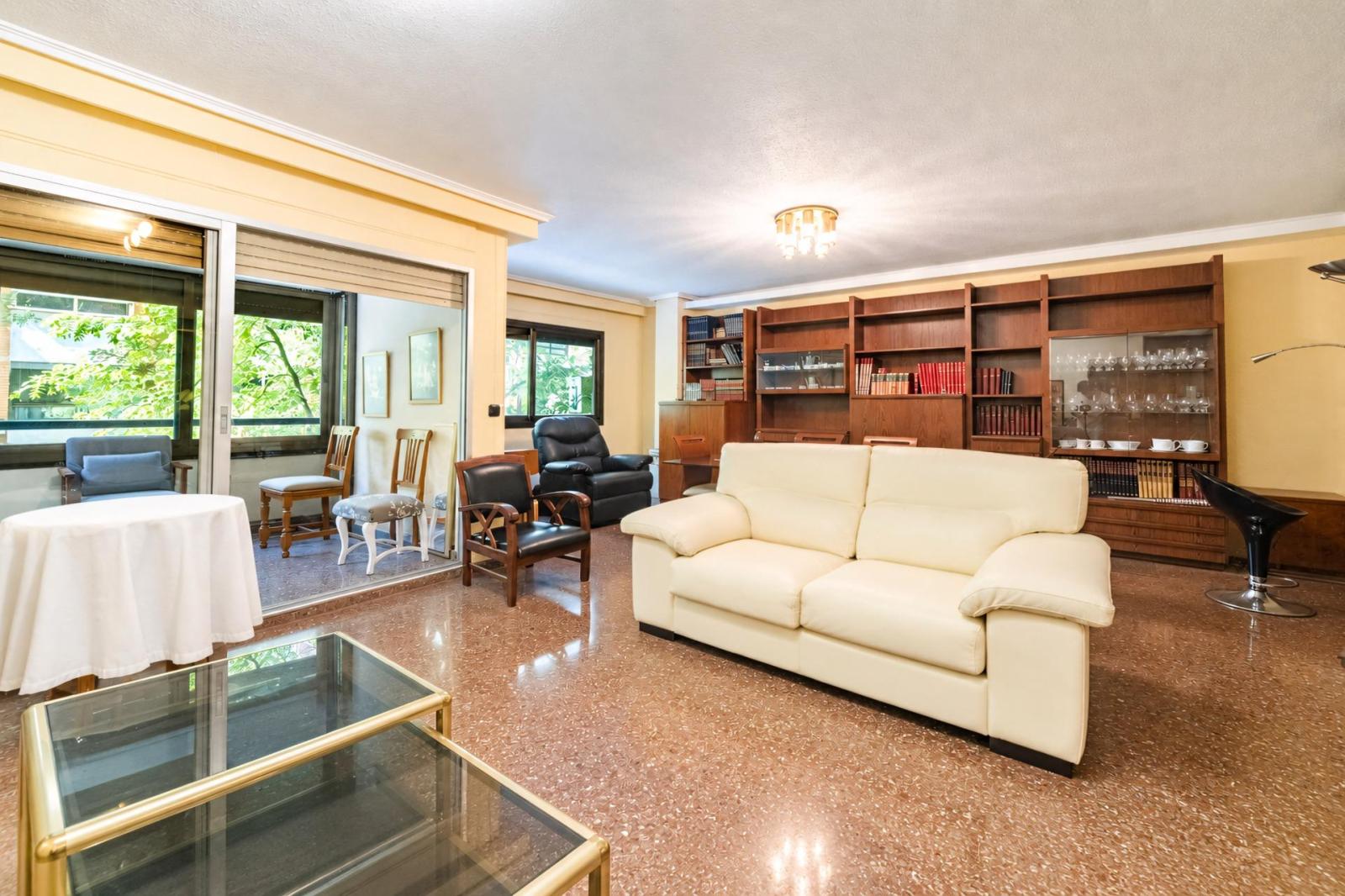 Flat for Sale in Valencia