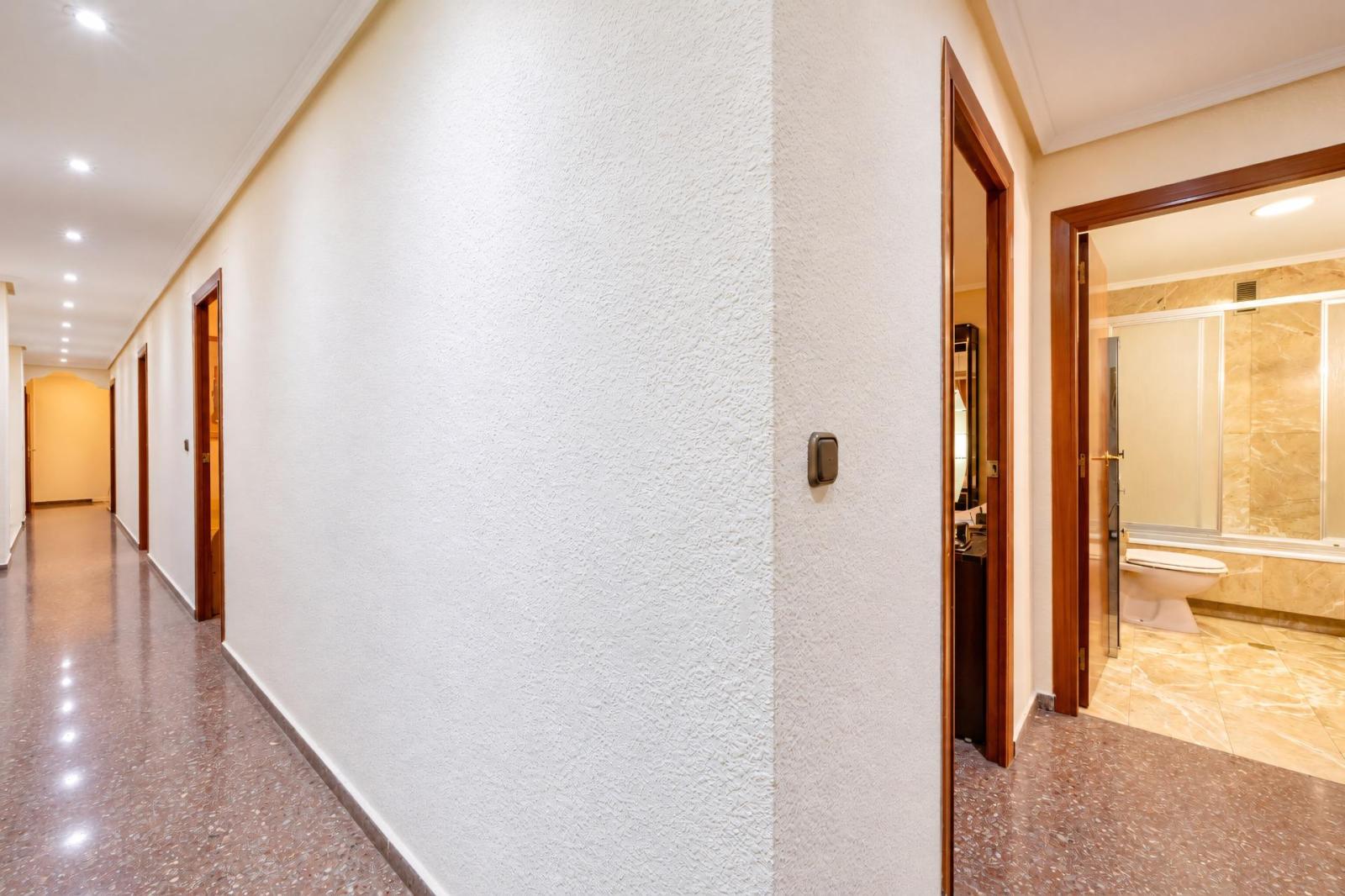 Flat for Sale in Valencia