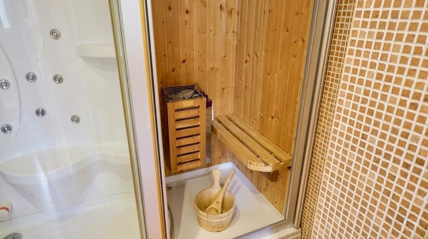 Chalet for Sale in Benalmádena