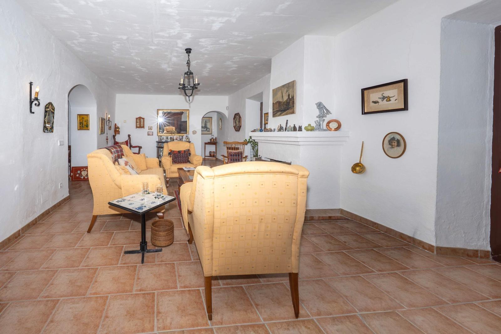 Chalet for Sale in Alhaurín de la Torre
