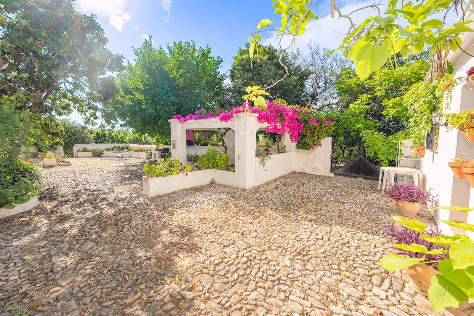 Chalet for Sale in Alhaurín de la Torre