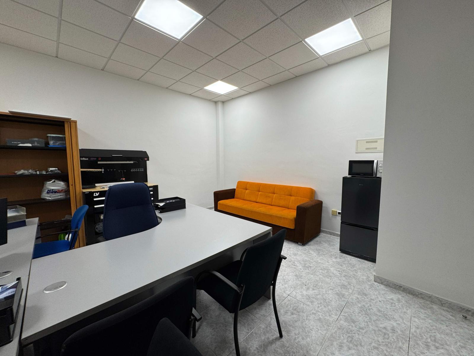 Office for Sale in Benalmádena