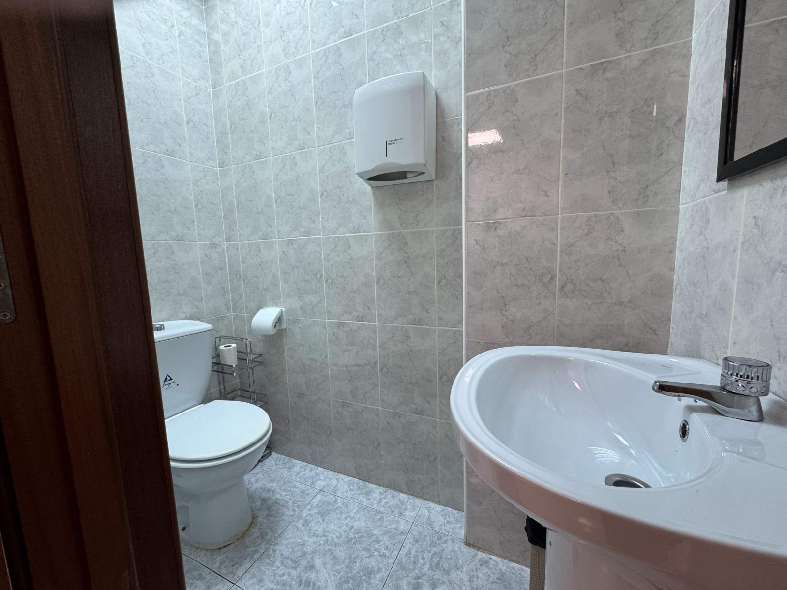 Office for Sale in Benalmádena