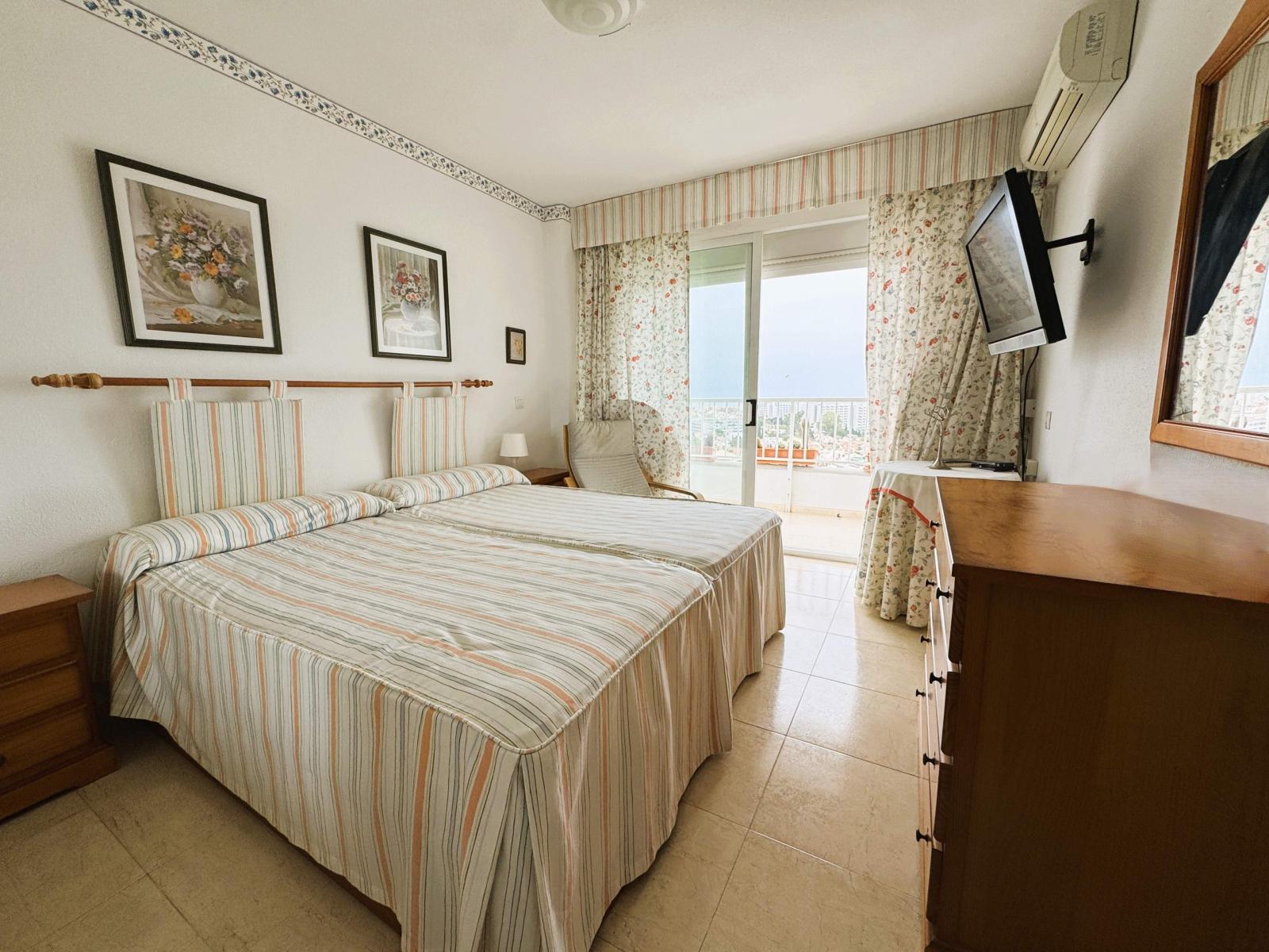 Flat for Sale in Benalmádena
