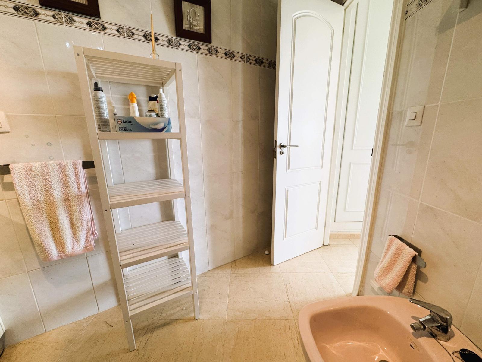 Flat for Sale in Benalmádena