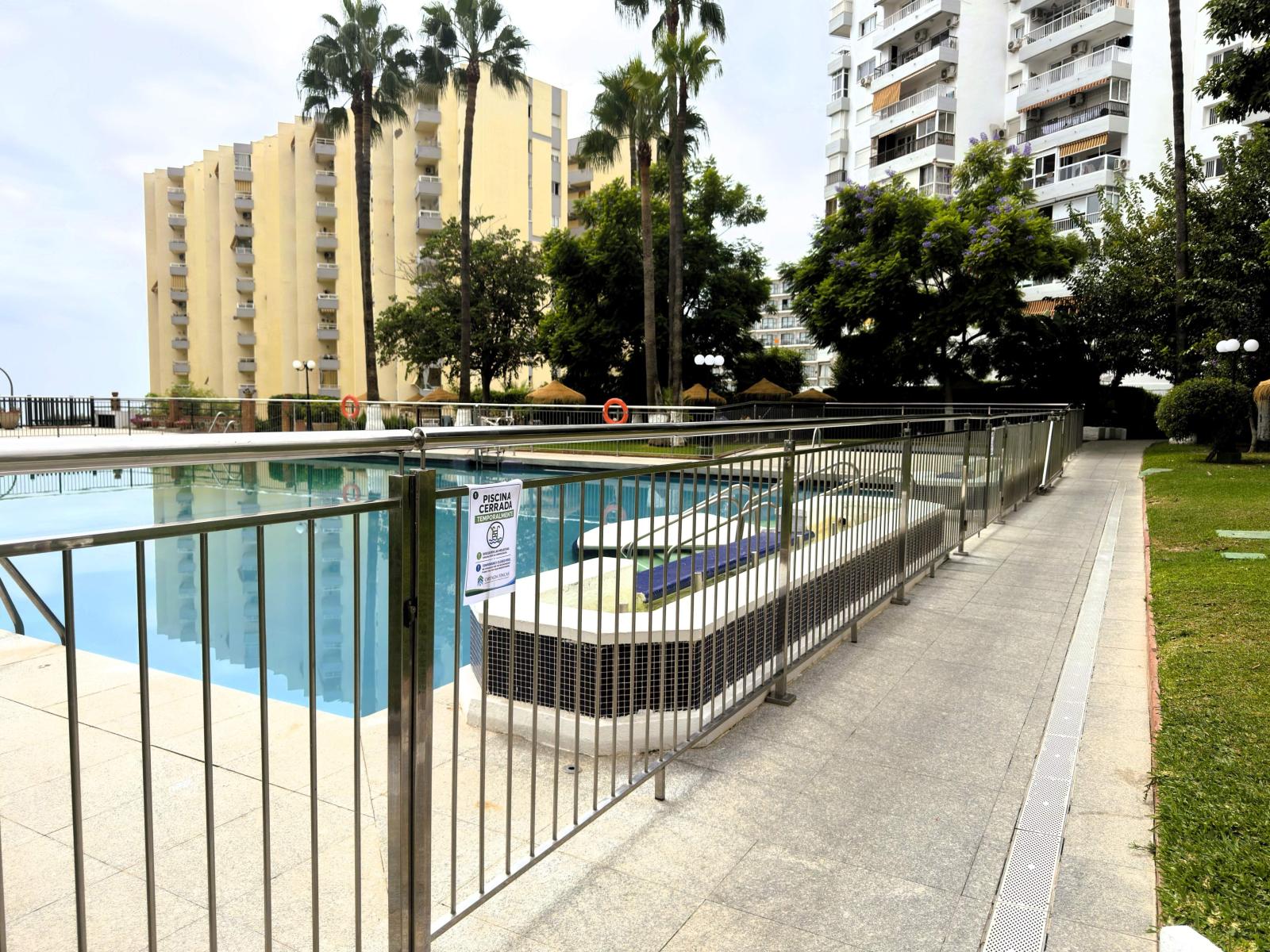 Flat for Sale in Benalmádena