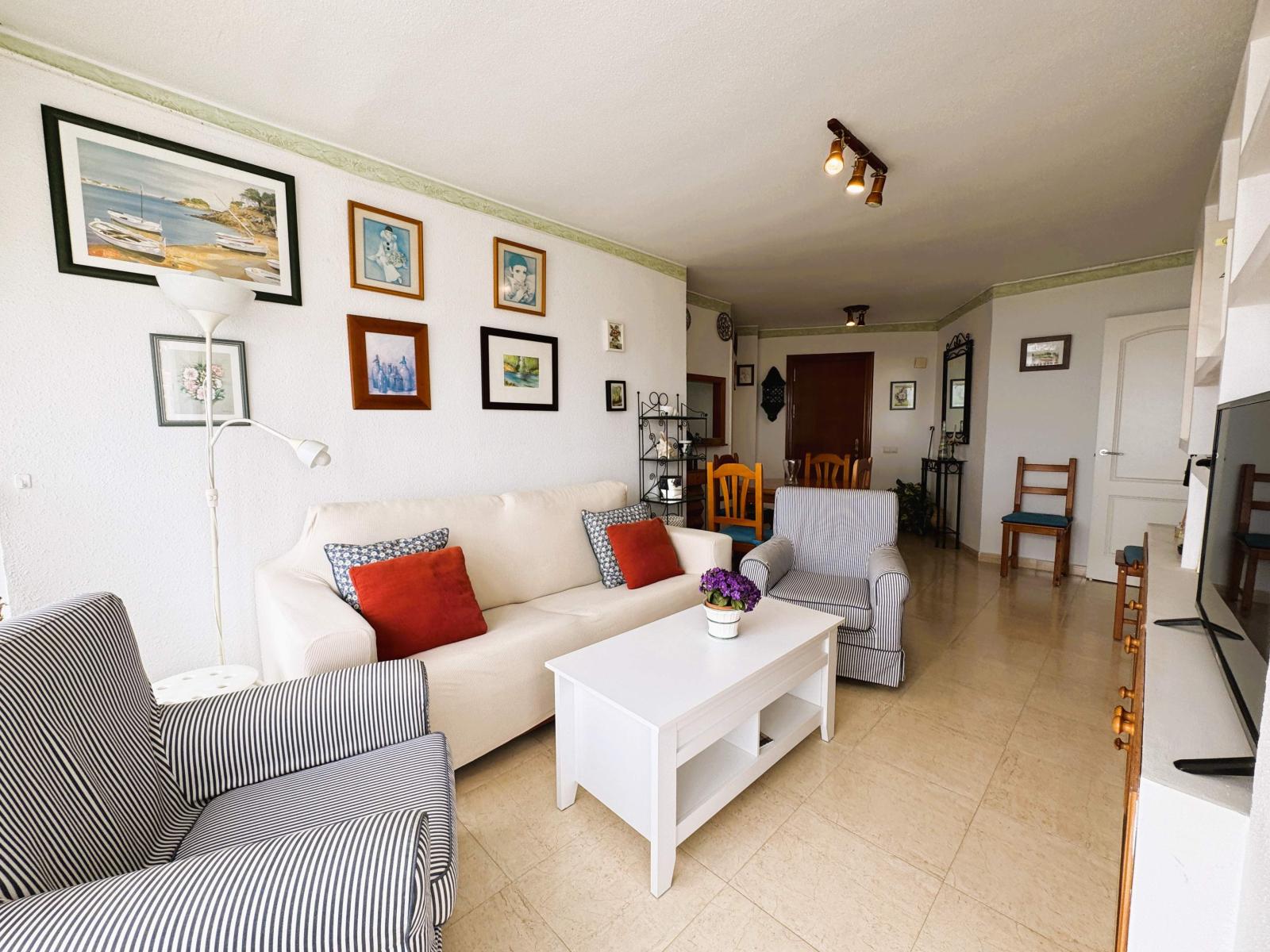 Flat for Sale in Benalmádena