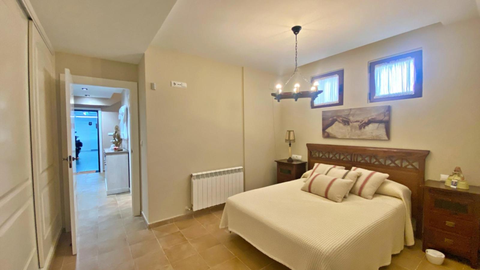 Chalet for Sale in Alicante