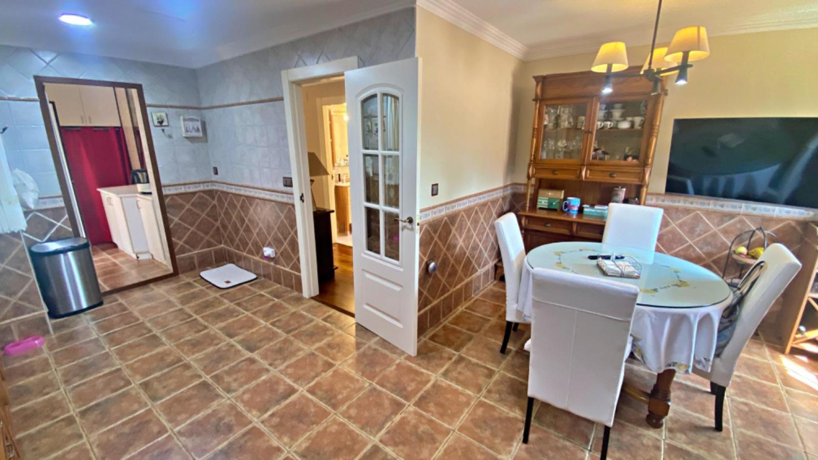 Chalet for Sale in Alicante