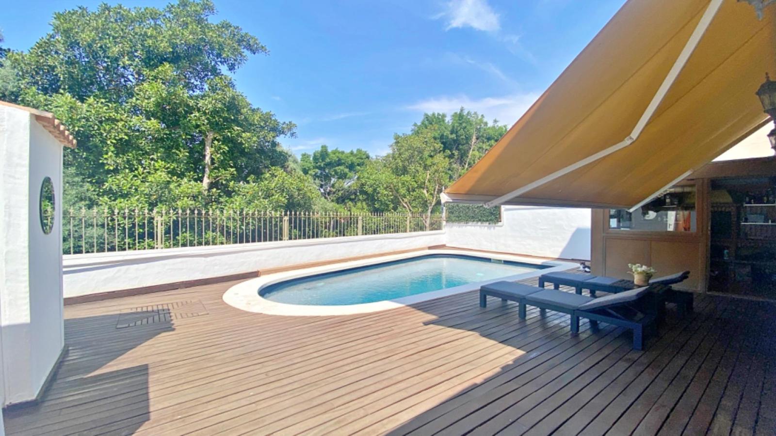 Chalet for Sale in Alicante