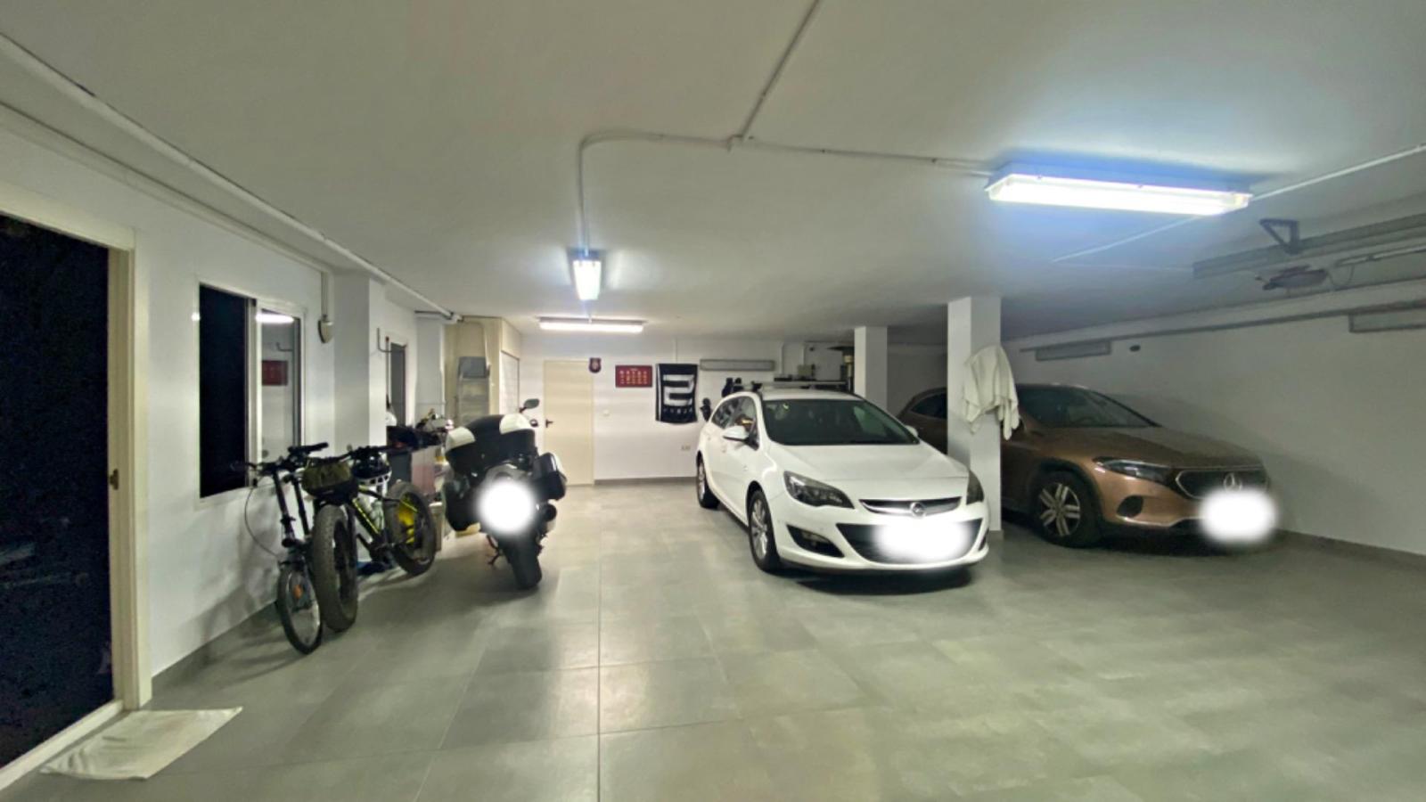 Chalet for Sale in Alicante