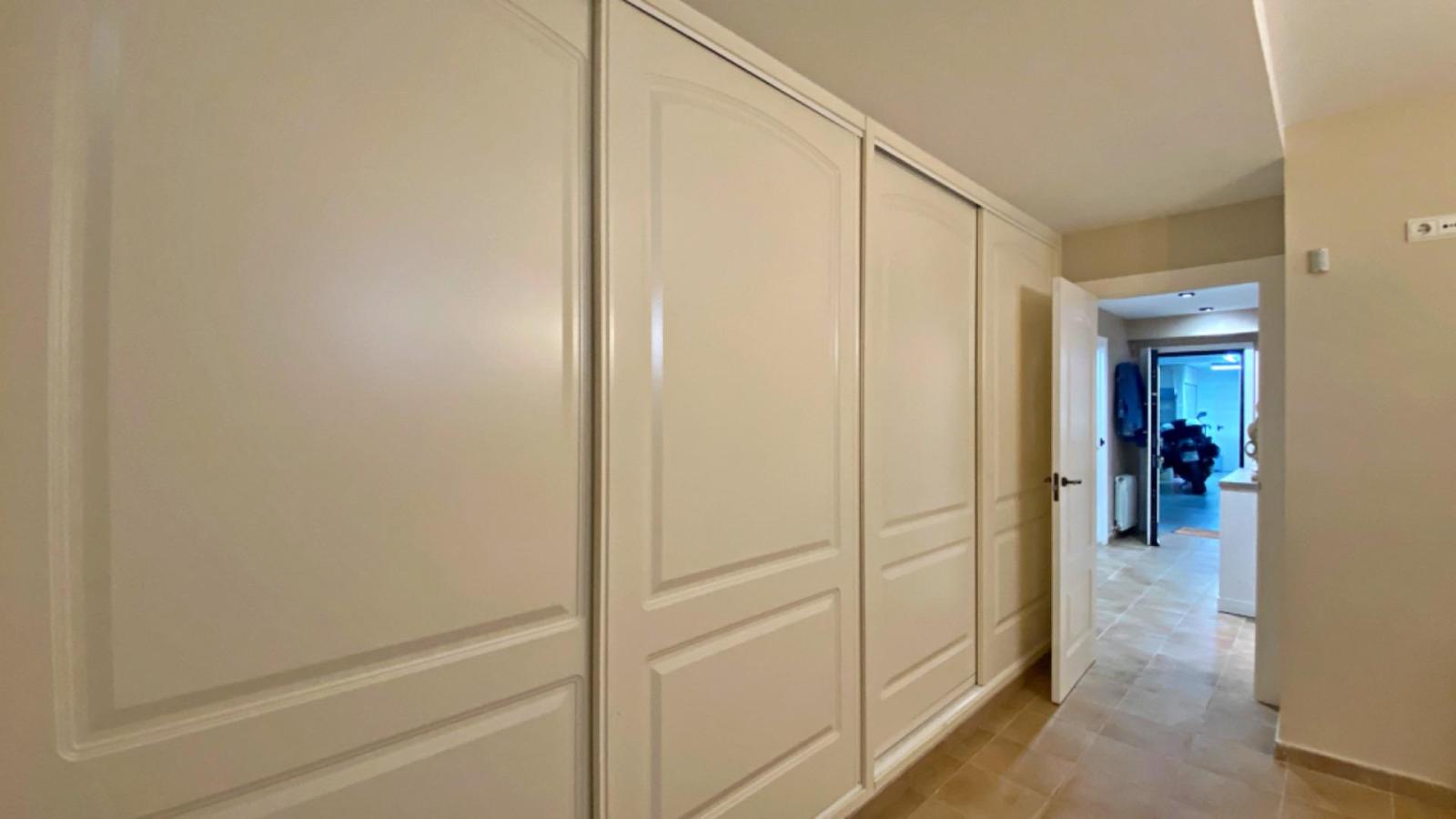 Chalet for Sale in Alicante