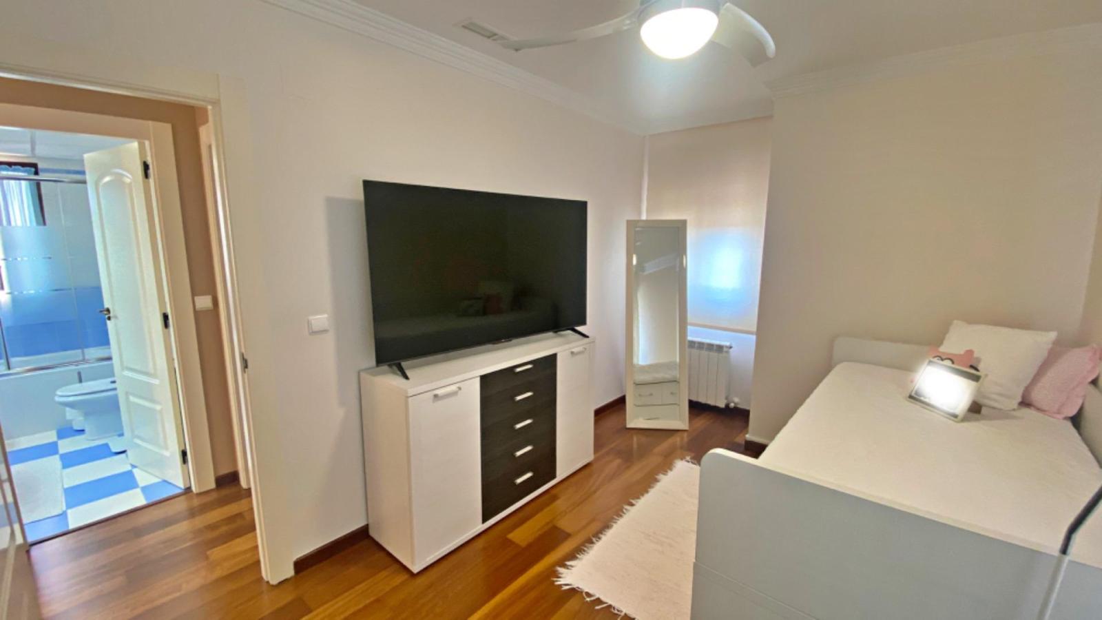 Chalet for Sale in Alicante