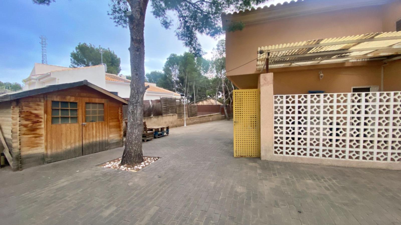 Chalet for Sale in Totana