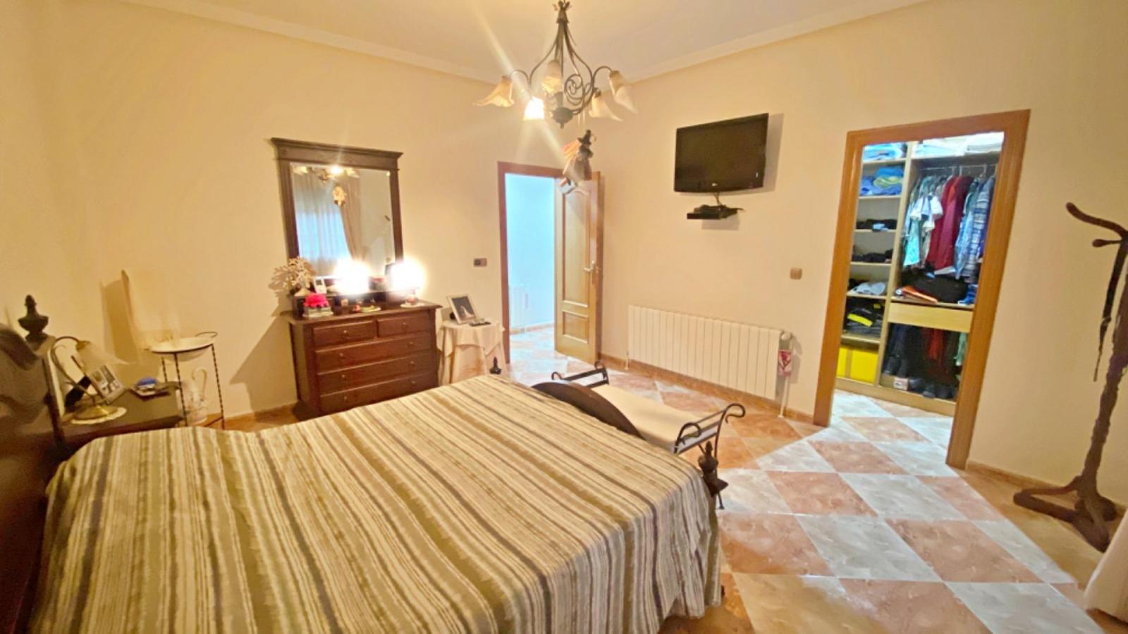 Chalet for Sale in Totana
