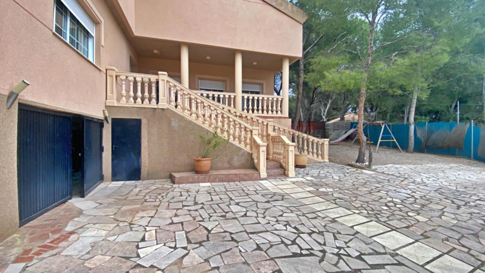 Chalet for Sale in Totana
