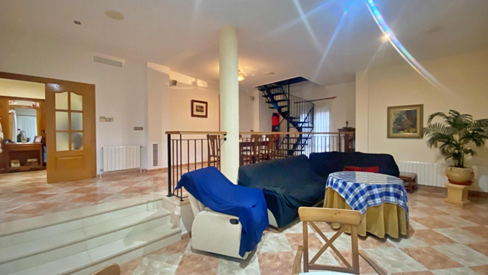Chalet for Sale in Totana