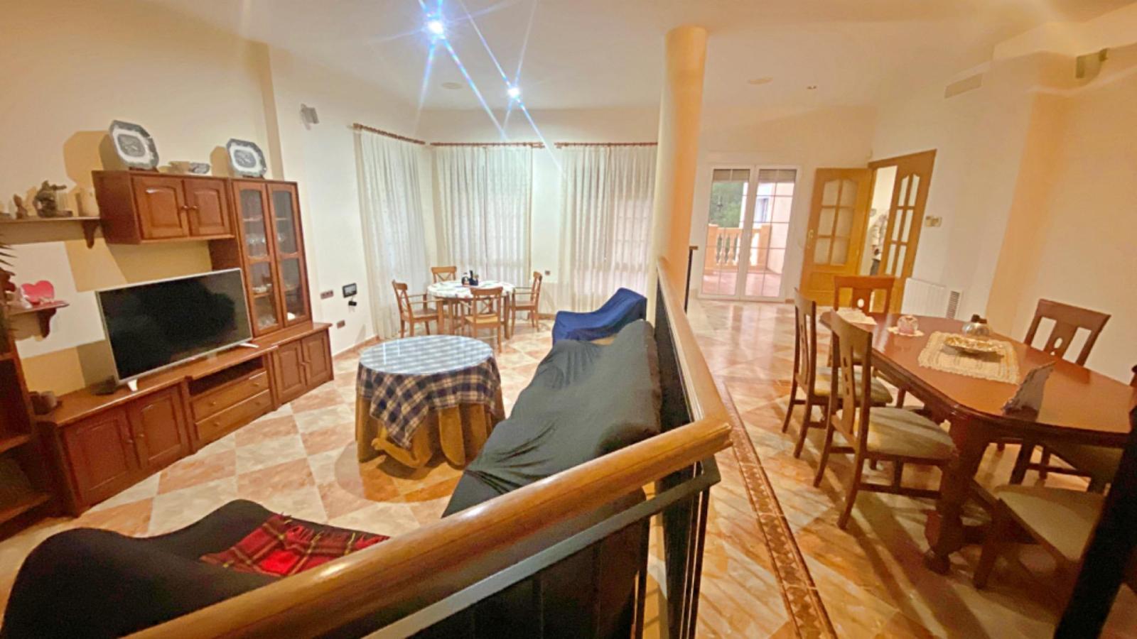 Chalet for Sale in Totana