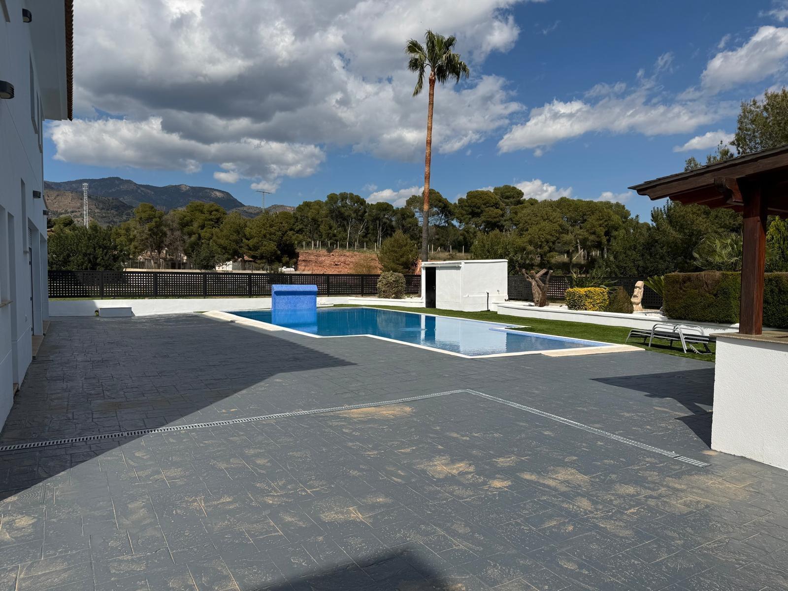 Chalet for Sale in Totana