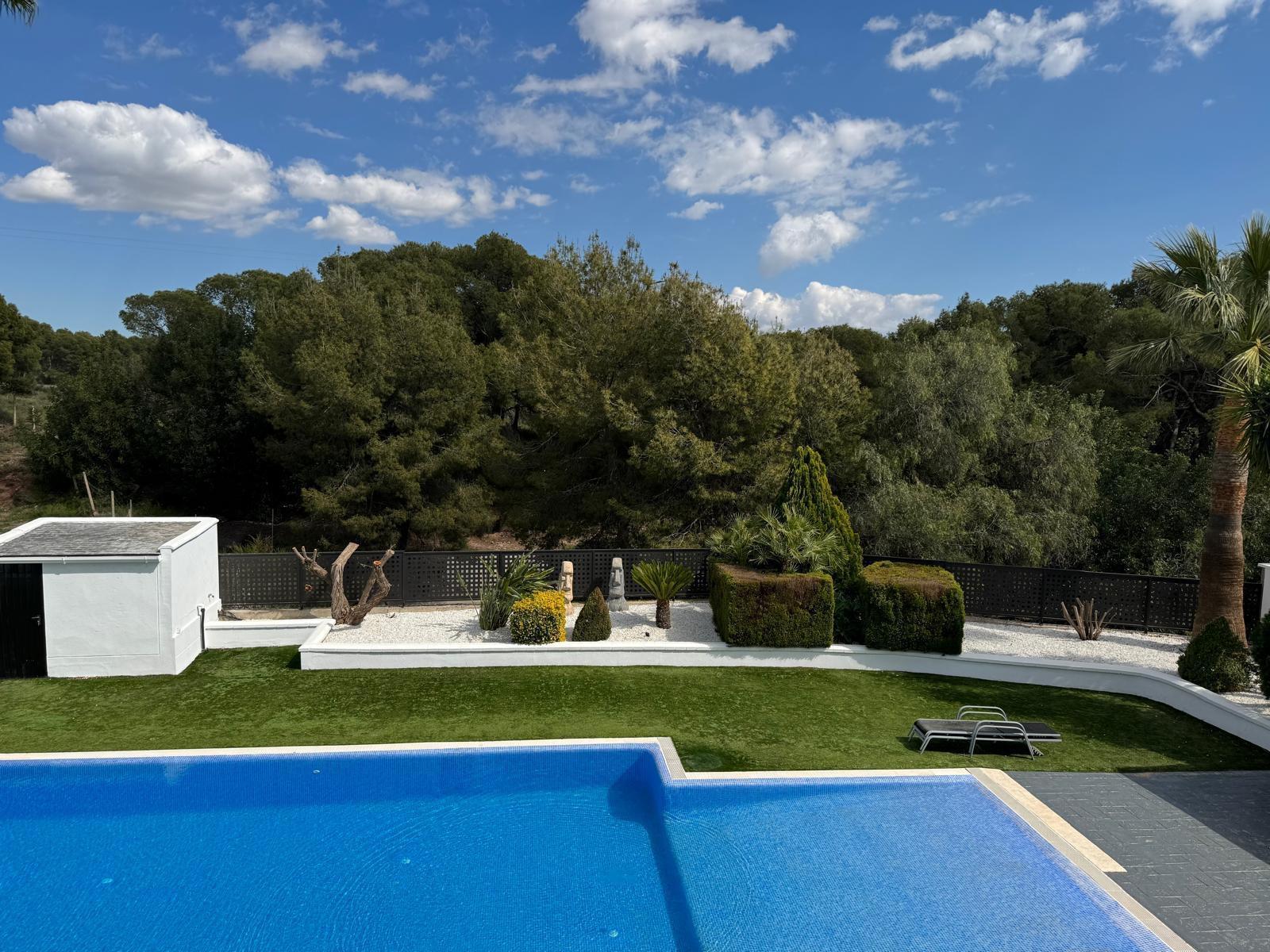 Chalet for Sale in Totana
