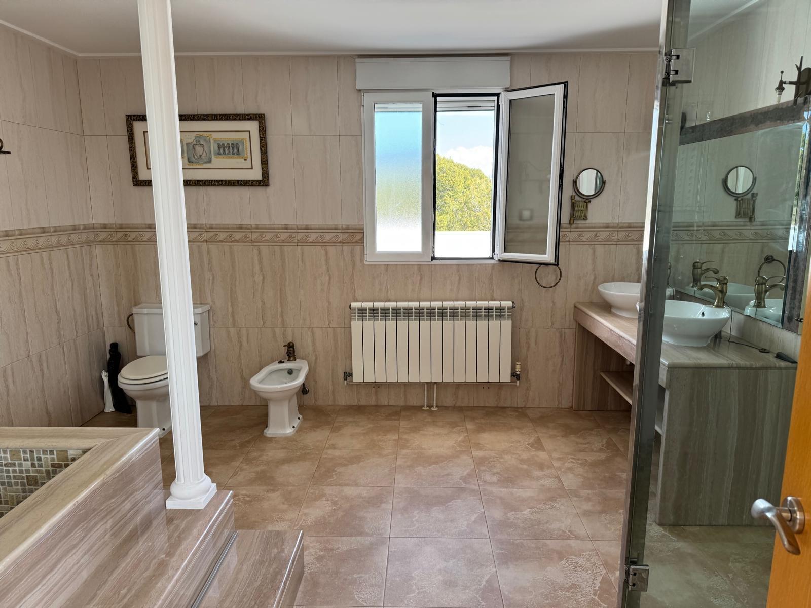 Chalet for Sale in Totana