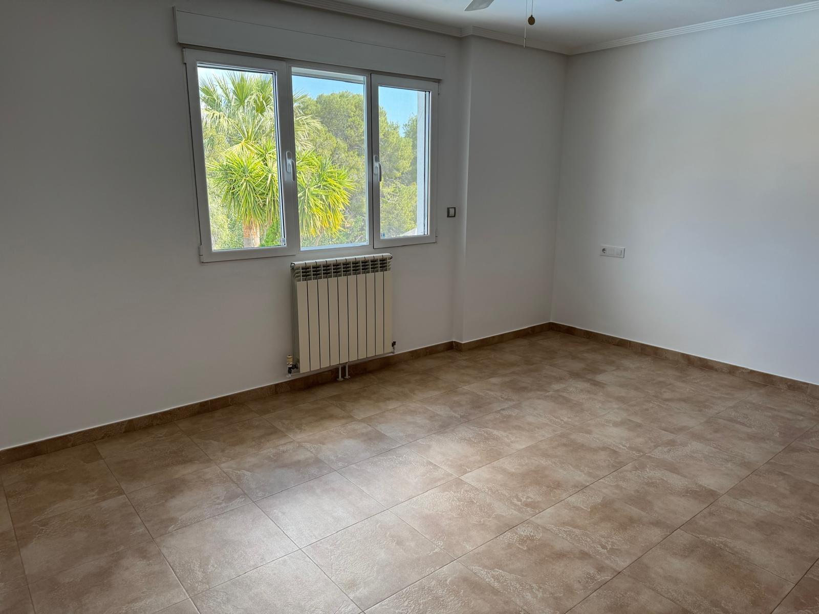Chalet for Sale in Totana