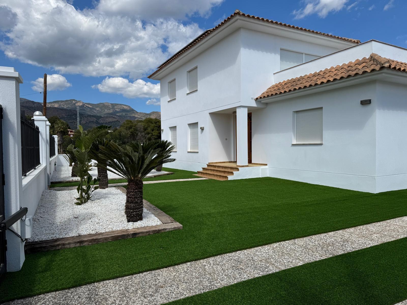Chalet for Sale in Totana