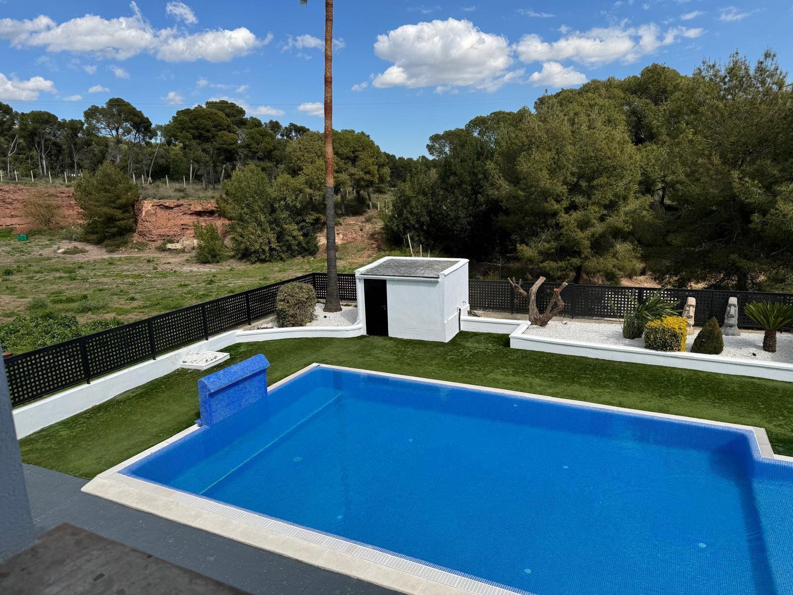 Chalet for Sale in Totana