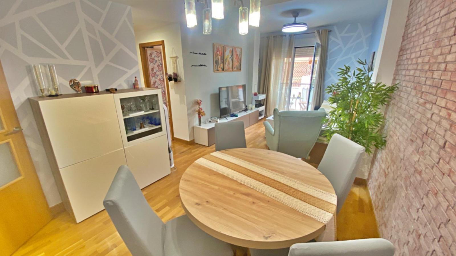 Flat for Sale in Totana