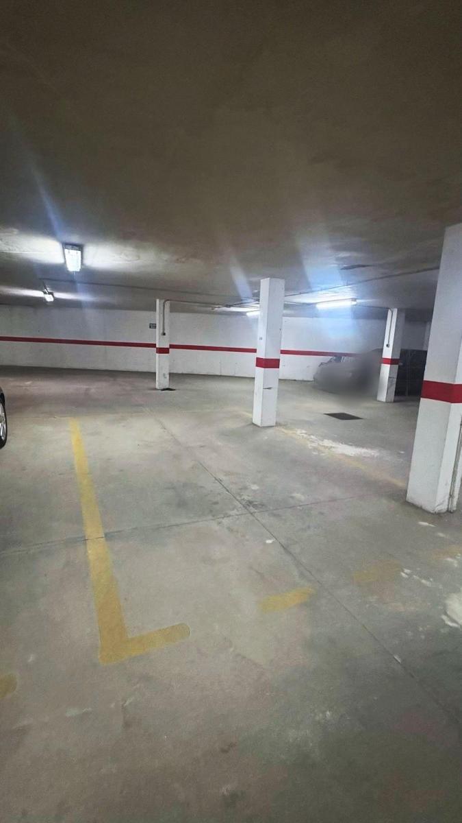 Garage for Sale in Totana