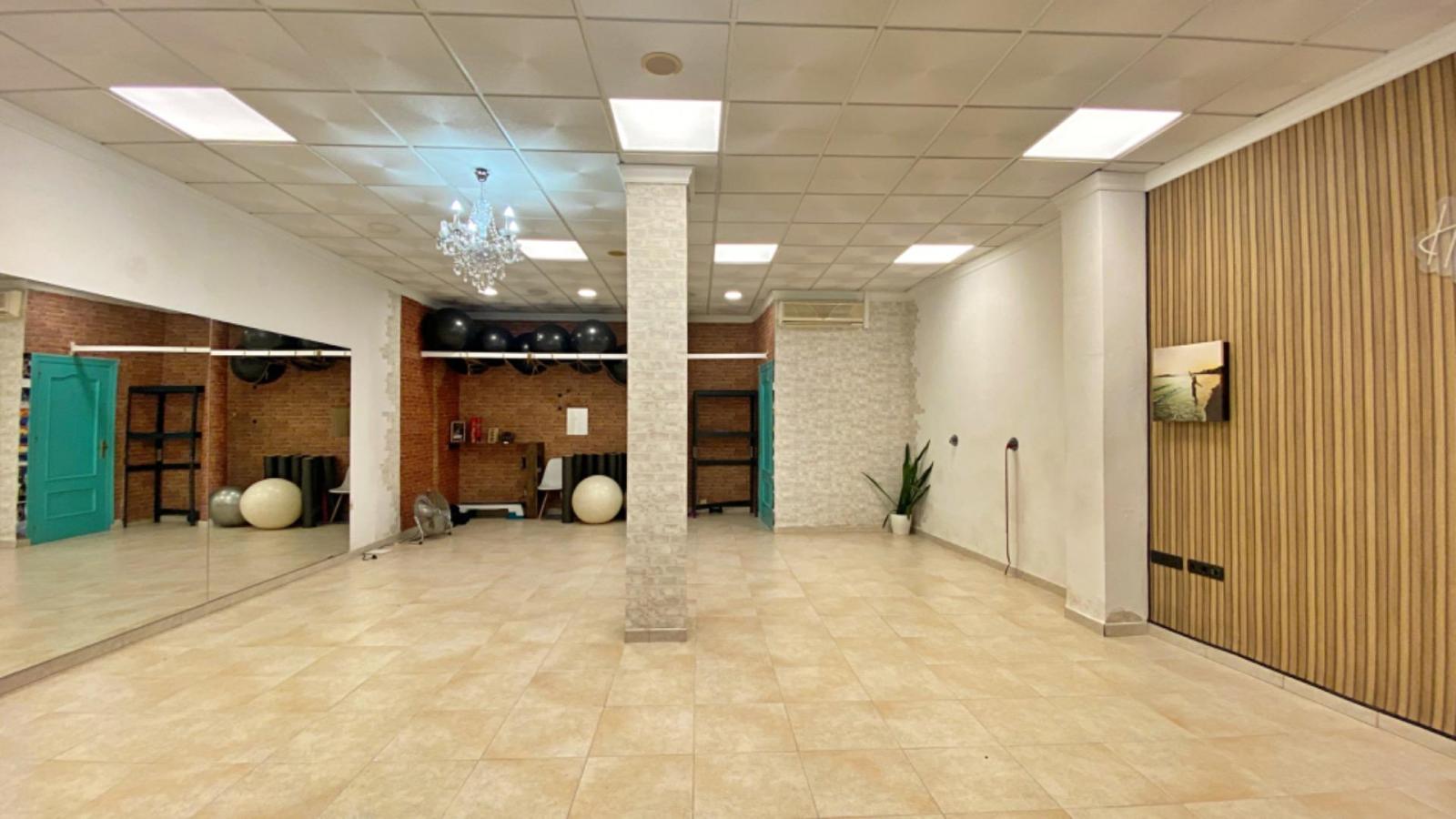 Premise for Rent in Totana
