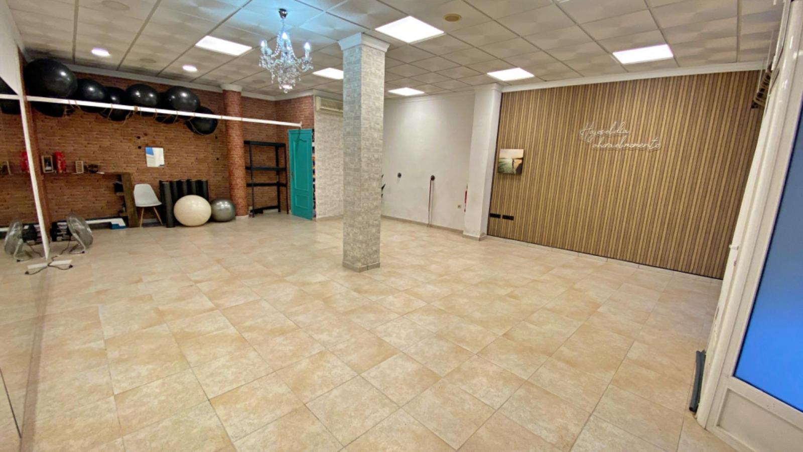 Premise for Rent in Totana