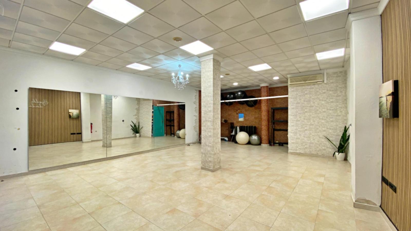 Premise for Rent in Totana