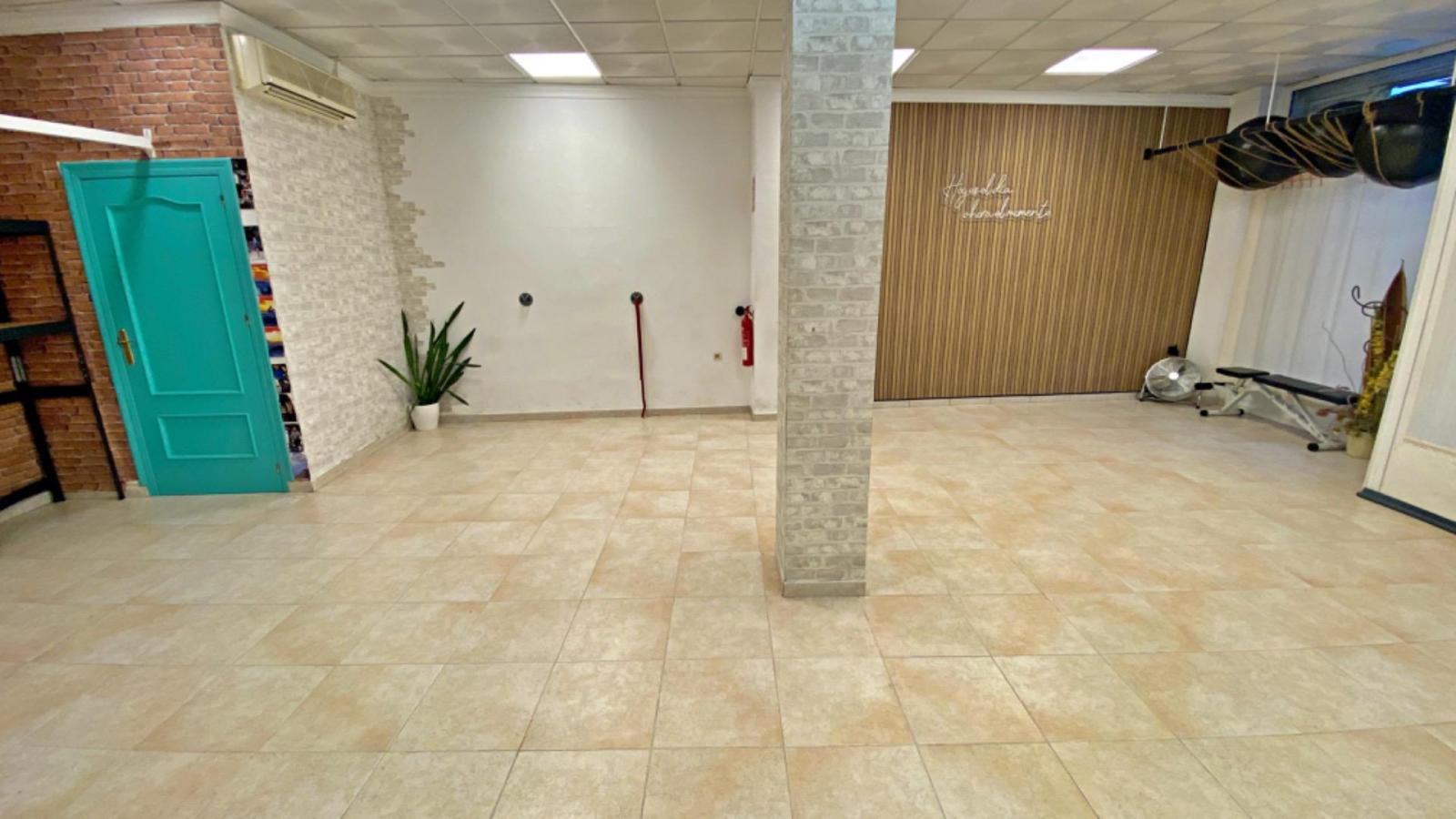 Premise for Rent in Totana
