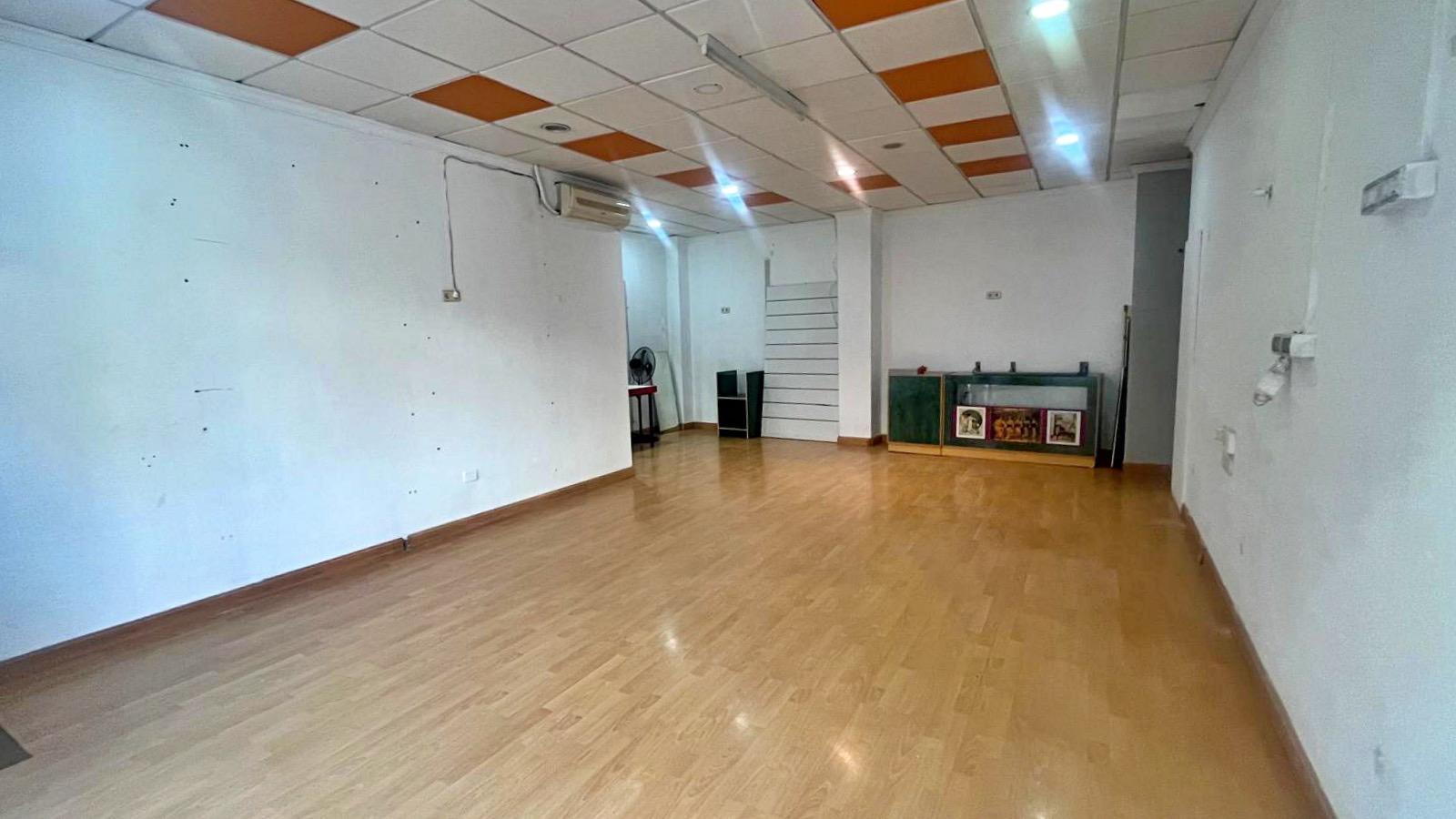 Premise for Rent in Totana