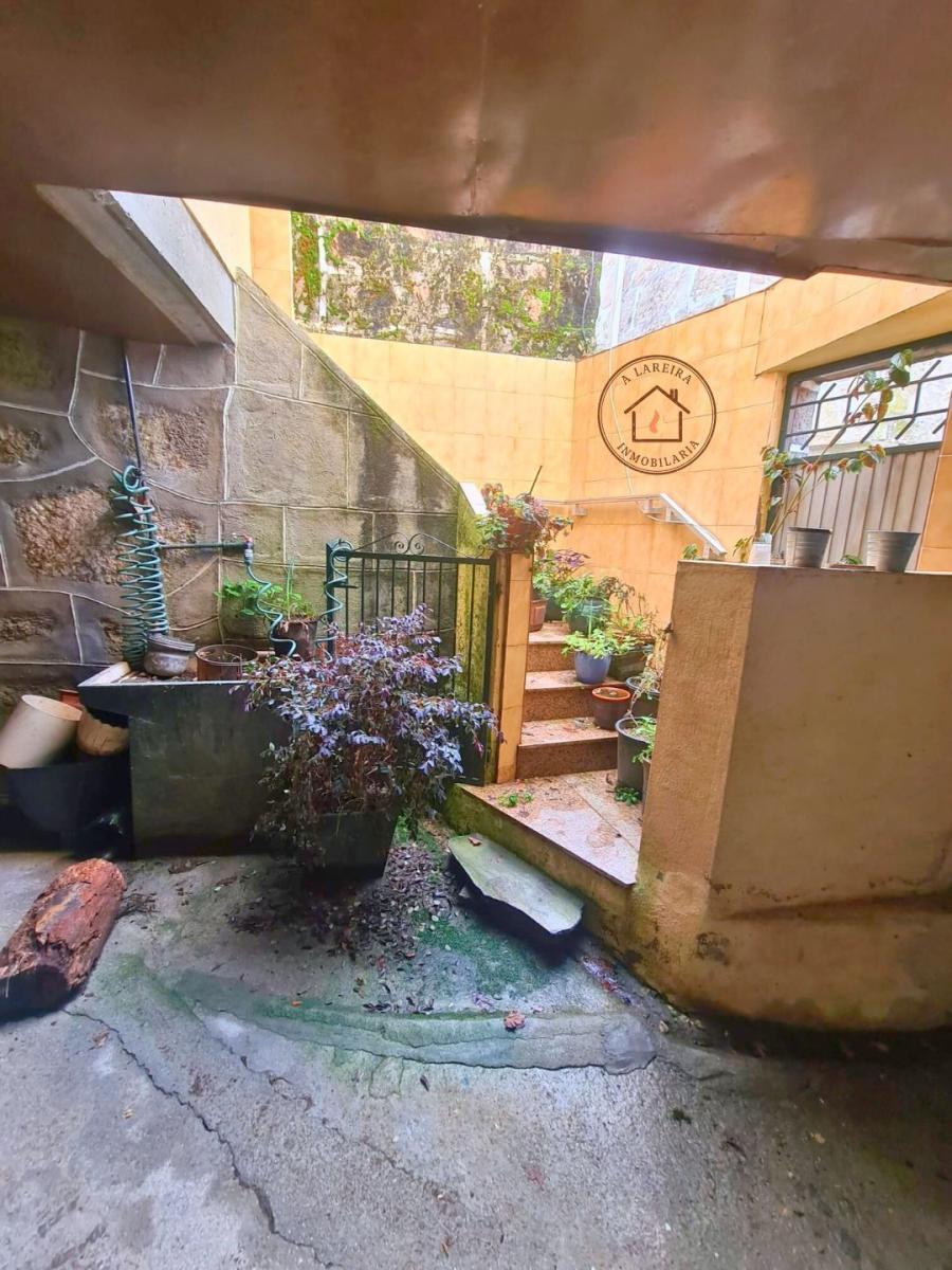 Adosado en Venta en Lobios