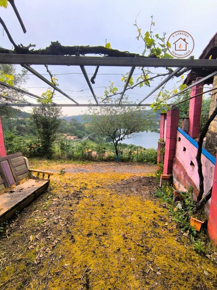 Chalet en Venta en Castrelo de Miño