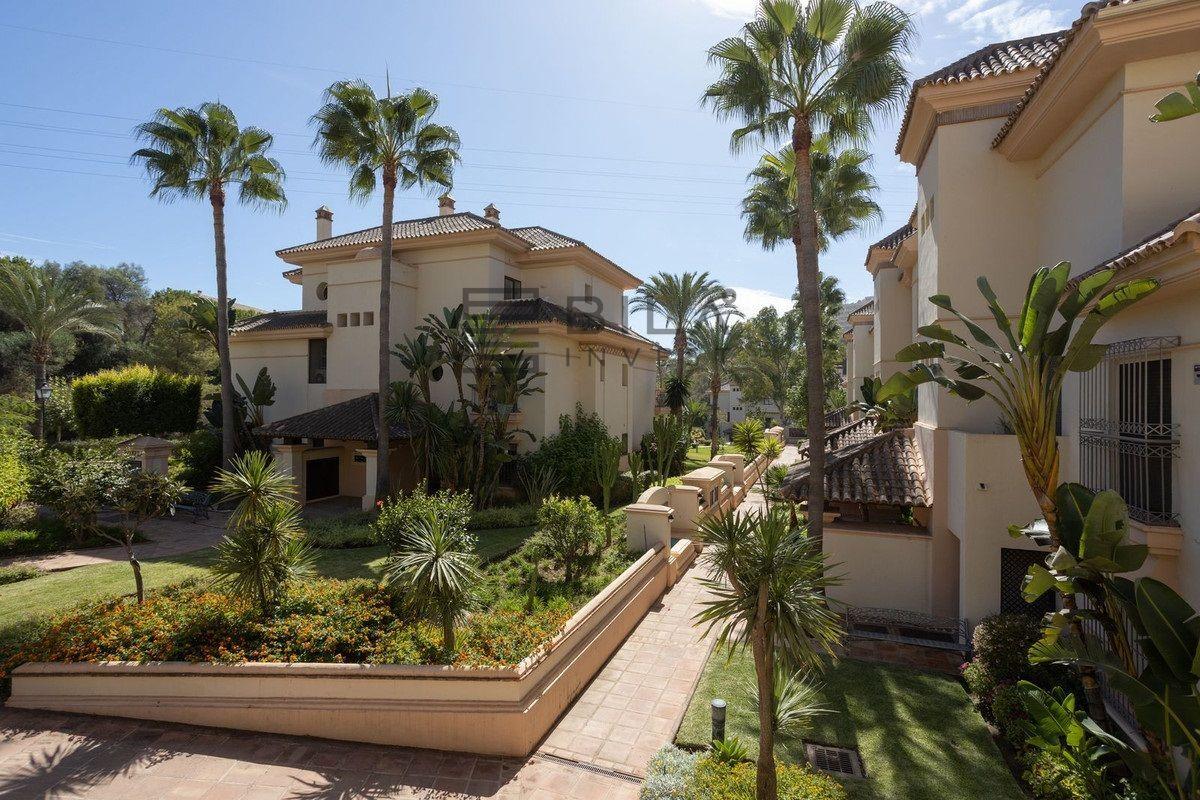 Flat for Sale in Marbella