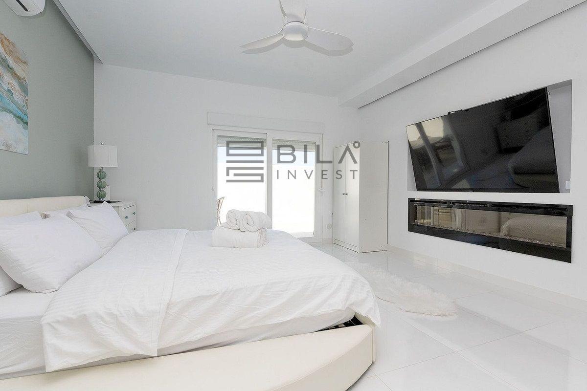 Chalet for Sale in Benalmádena