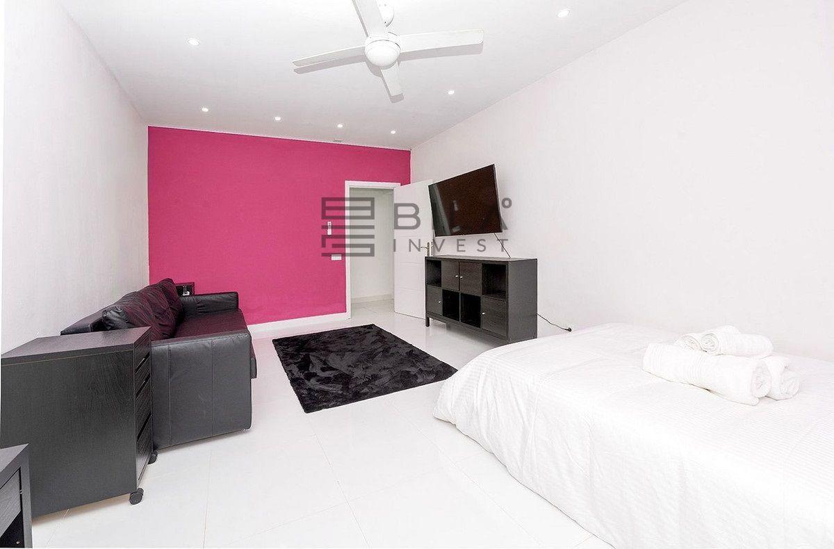 Chalet for Sale in Benalmádena