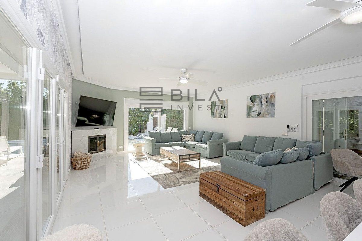 Chalet for Sale in Benalmádena