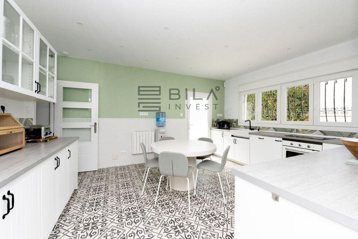 Chalet for Sale in Benalmádena